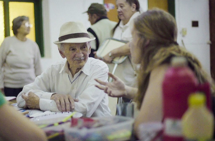 ivhq-volunteer-in-argentina-elderly VolunteerForever